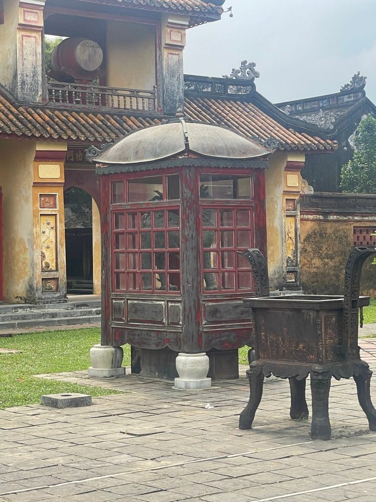 Hue City Full-Day Tour 22 1722386002673caption