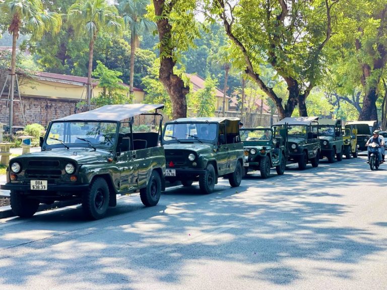 TOURS HANOI CITY HALF DAY BY JEEP/VESPA/MOTORBIKE/BICYCLE 16 hanoi-jeep-tours-17-1067x800
