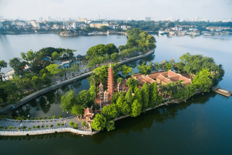 TOURS HANOI CITY HALF DAY BY JEEP/VESPA/MOTORBIKE/BICYCLE 24 tran-quoc-pagoda1