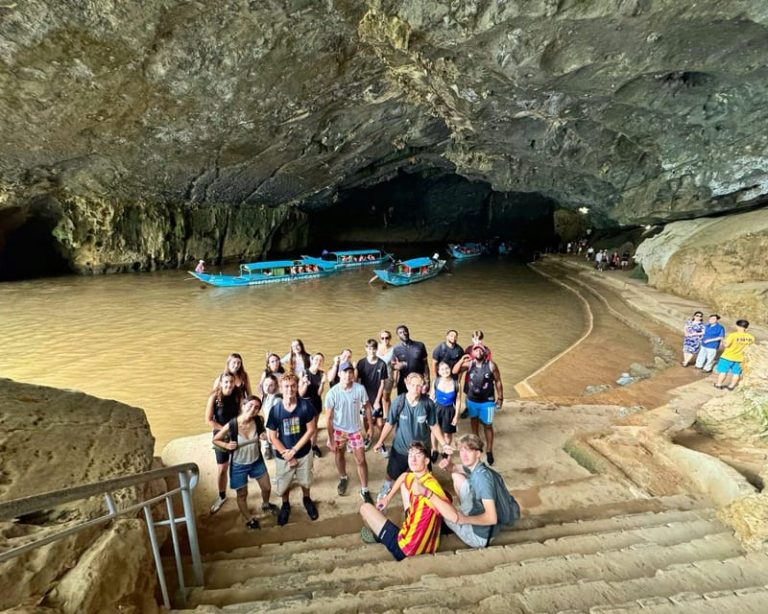 "VISITING BOTANIC GARDEN - PARADISE CAVE AND DARK CAVE 1 DAY TOUR" 29 145 (16)