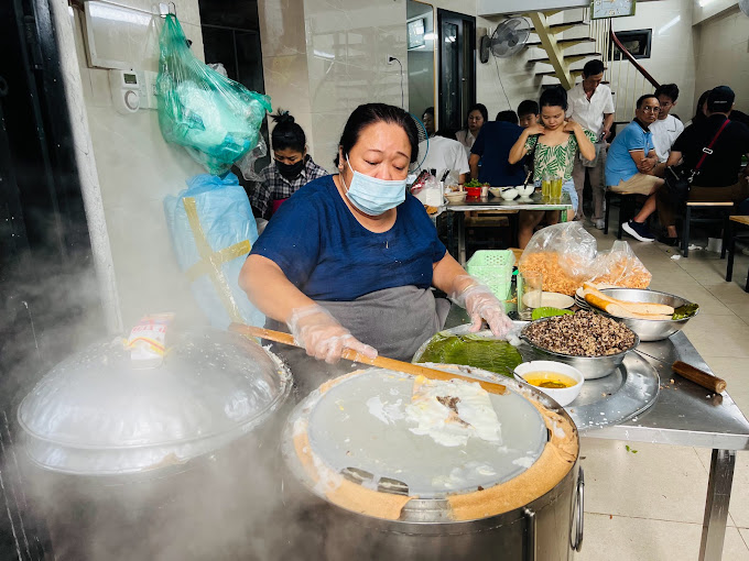 HANOI FOOD TOUR BY MOTORBIKE 21 1721750897363banh-cuon-2
