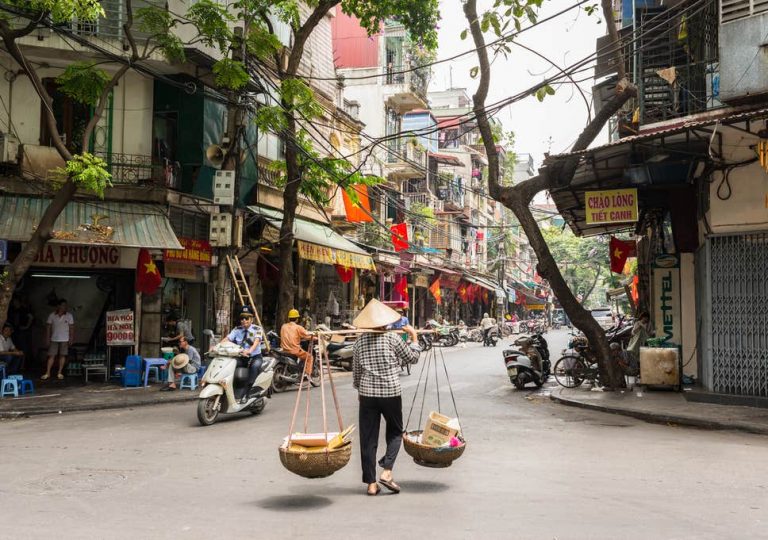 HANOI FOOD TOUR BY MOTORBIKE 22 1721750897370Walking-in-Hanoi-Old-Quarter