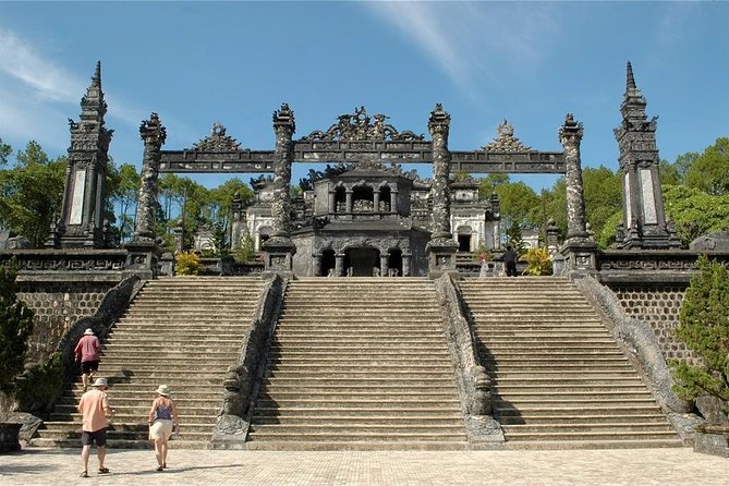 HUE CITY TOUR FROM DANANG, HOI AN Small group < 14 pax 18 17250088428172a