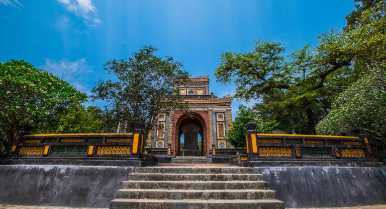 HUE CITY TOUR FROM DANANG, HOI AN Small group < 14 pax 22 Vietnam Tourism Board