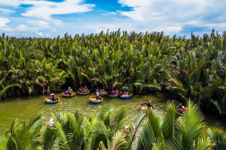COCONUT FOREST (BAMBO BASKET BOAT) – HOIAN - BOAT RIDE – DROP FLOWER LANTERN Group tour <14 pax, Pickup from Danang 22 1725066711982cam-thanh-bamboo-basket-boat-tour-from-hoi-an
