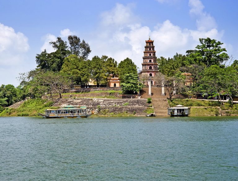 Half Day City tour in Ho Chi Minh 17 172507351818885_01