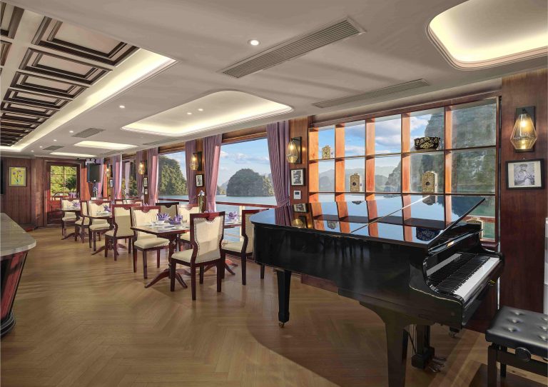 Day Cruise Ha Long Bay with Canapé Party and Live Music Band on the Sundeck 25 2st_restaurant_0