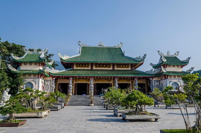 LINH UNG PAGODA - MARBLE MOUTAIN - HOI AN Small group < 14 pax, pickup from Danang 16 30