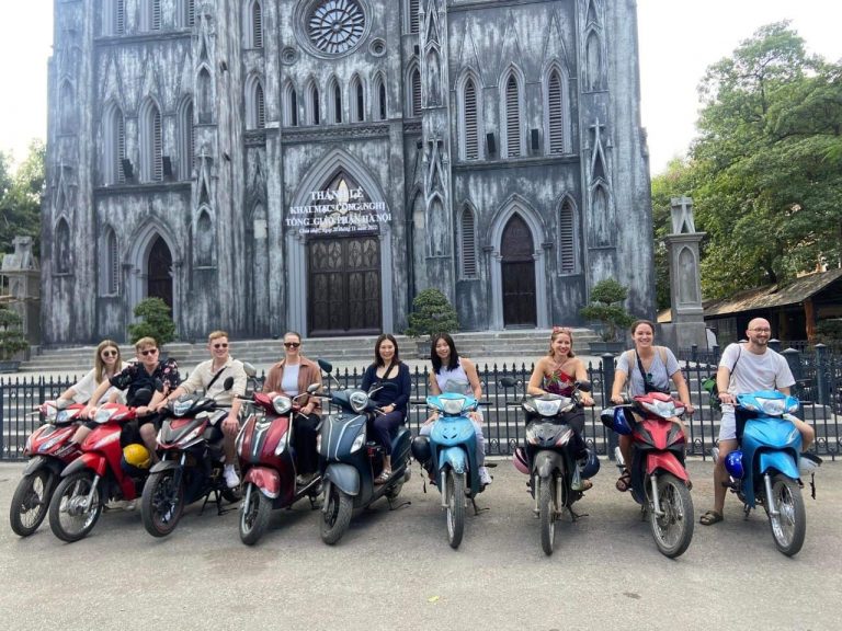 Hanoi Foodie Tour + Train Street Coffee By Motorbike 4 hours Small Group < 10 pax 28 316954599_5619984151426231_4527221273741224140_n