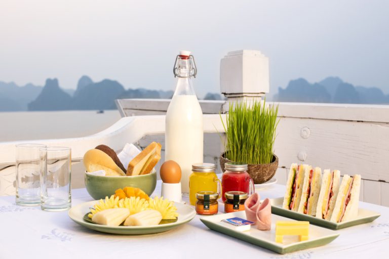 HERA BOUTIQUE CRUISE 20 4-Morning-breakfast-in-room-services_c-768x512