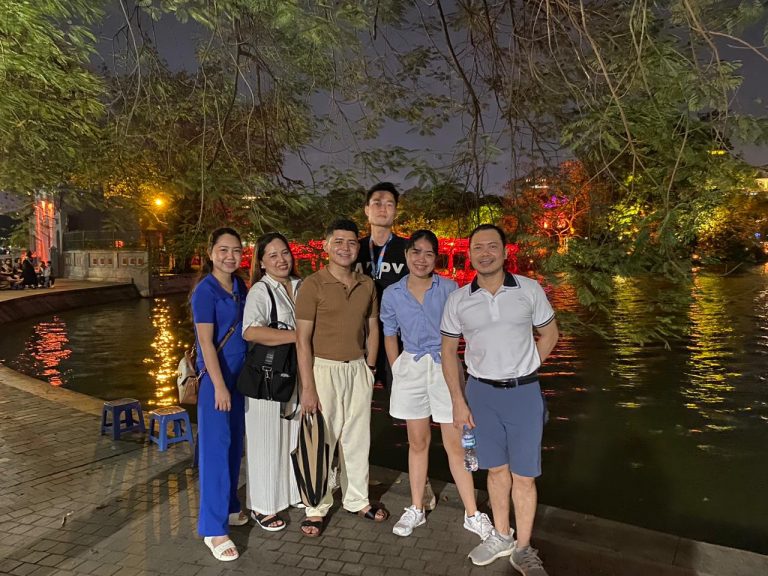 Hanoi Foodie Tour By Walking 3 hours Small Group < 10 pax 37 5984eda2f93727697e26-1