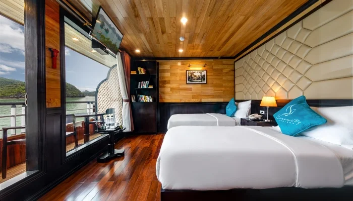 Serenity Cruises 23 Junior-Suite-Cabin-2-700x400