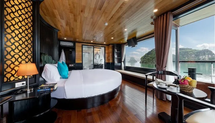 Serenity Cruises 31 Moon-Suite-Cabin-3-700x400