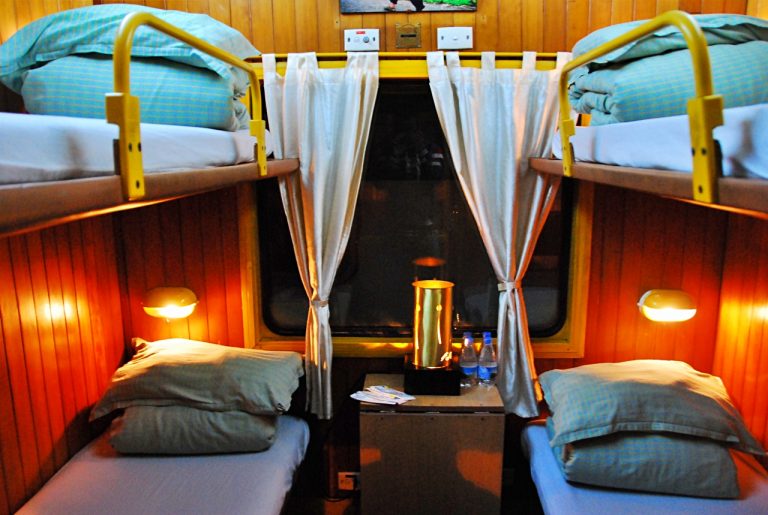Limousine, sleeping bus, train, flight tickets 41 Sleeper Train to Sapa