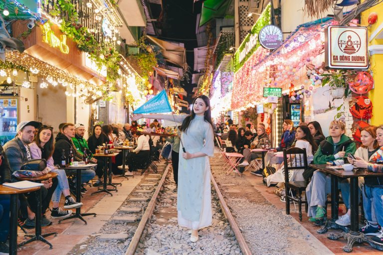 Hanoi Foodie Tour + Train Street Coffee By Motorbike 4 hours Small Group < 10 pax 19 _bdt8964-1