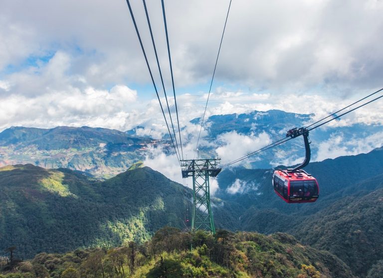Sapa Fansipan Sightseeing Tour 2D1N Small Group 19 bo-tui-nhung-tips-cuc-xin-de-co-chuyen-di-cap-treo-fansipan-thu-vi-2-1624378725