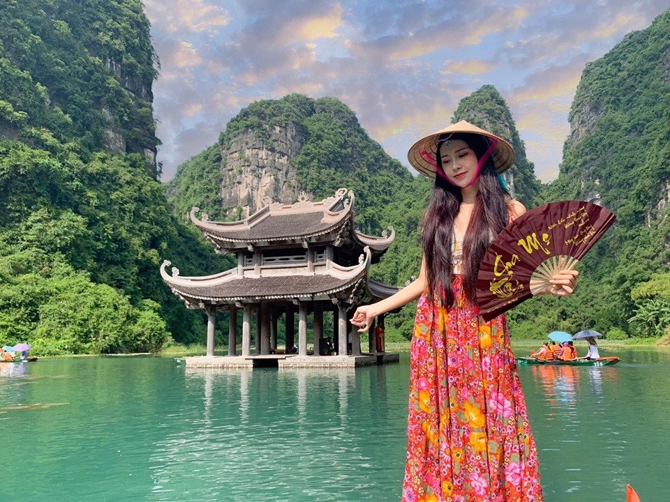 Ninh Binh Sightseeing and Discovery Tour 1 check in
