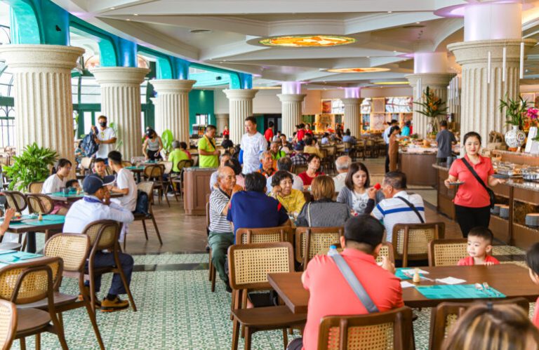 four-seasons-restaurant-3