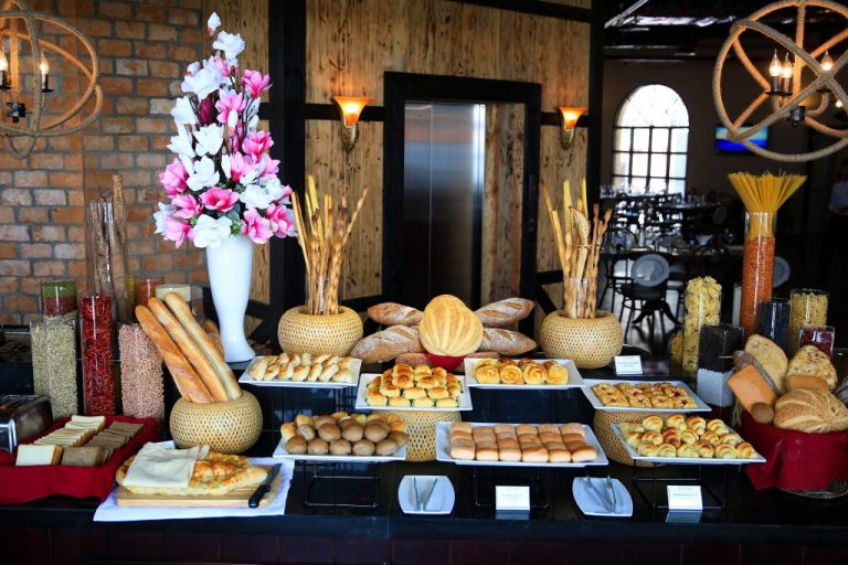 four-seasons-restaurant-5