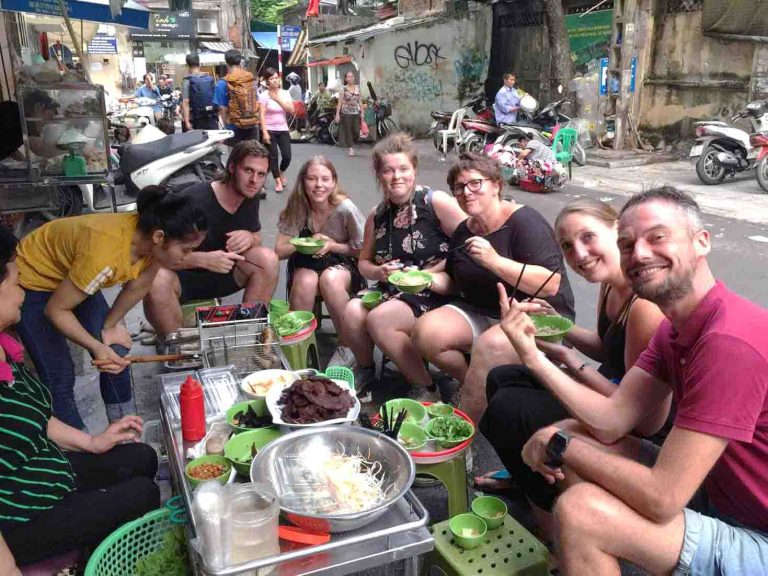 Hanoi Foodie Tour By Walking 3 hours Small Group < 10 pax 24 main