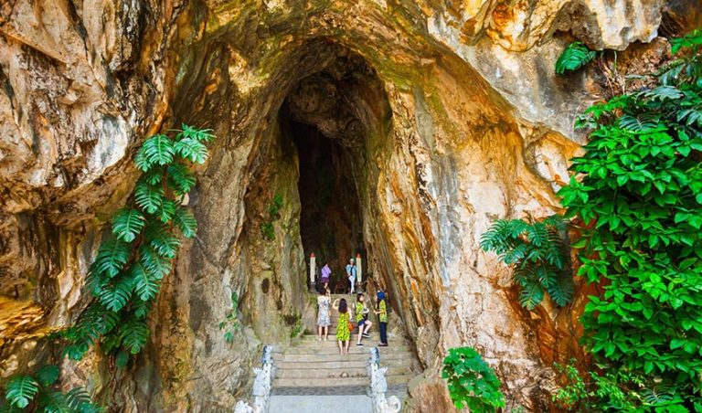 LINH UNG PAGODA - MARBLE MOUTAIN - HOI AN Small group < 14 pax, pickup from Danang 25 marble-mountain-1