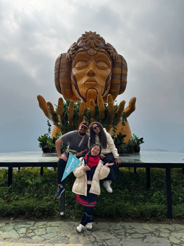 Sapa Fansipan Sightseeing Tour 2D1N Small Group 18 sapa-guide-meetup-new