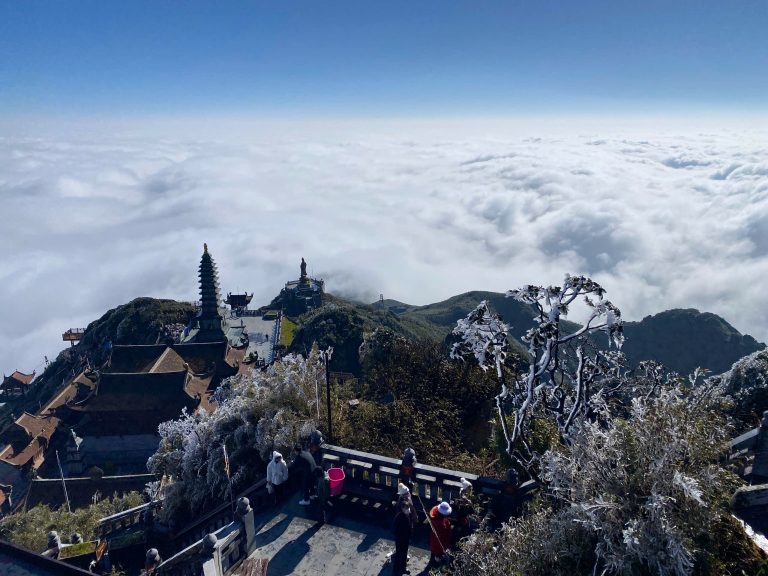 Sapa Fansipan Sightseeing Tour 2D1N Small Group 17 sapa-meetup-fansipan