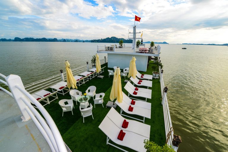 Bai Tu Long Swan Cruises 2 Days 1 Night 17 sundeck2