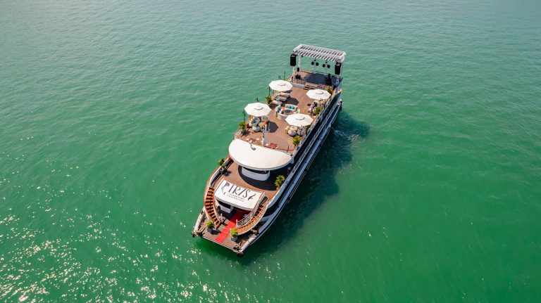 Day Cruise Ha Long Bay with Canapé Party and Live Music Band on the Sundeck 20 tongquan5_1